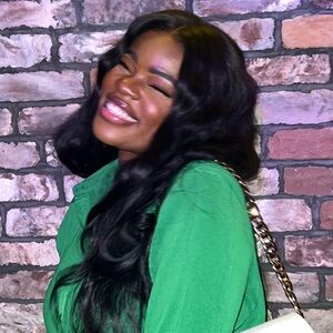 Meet your Posher, Daphne